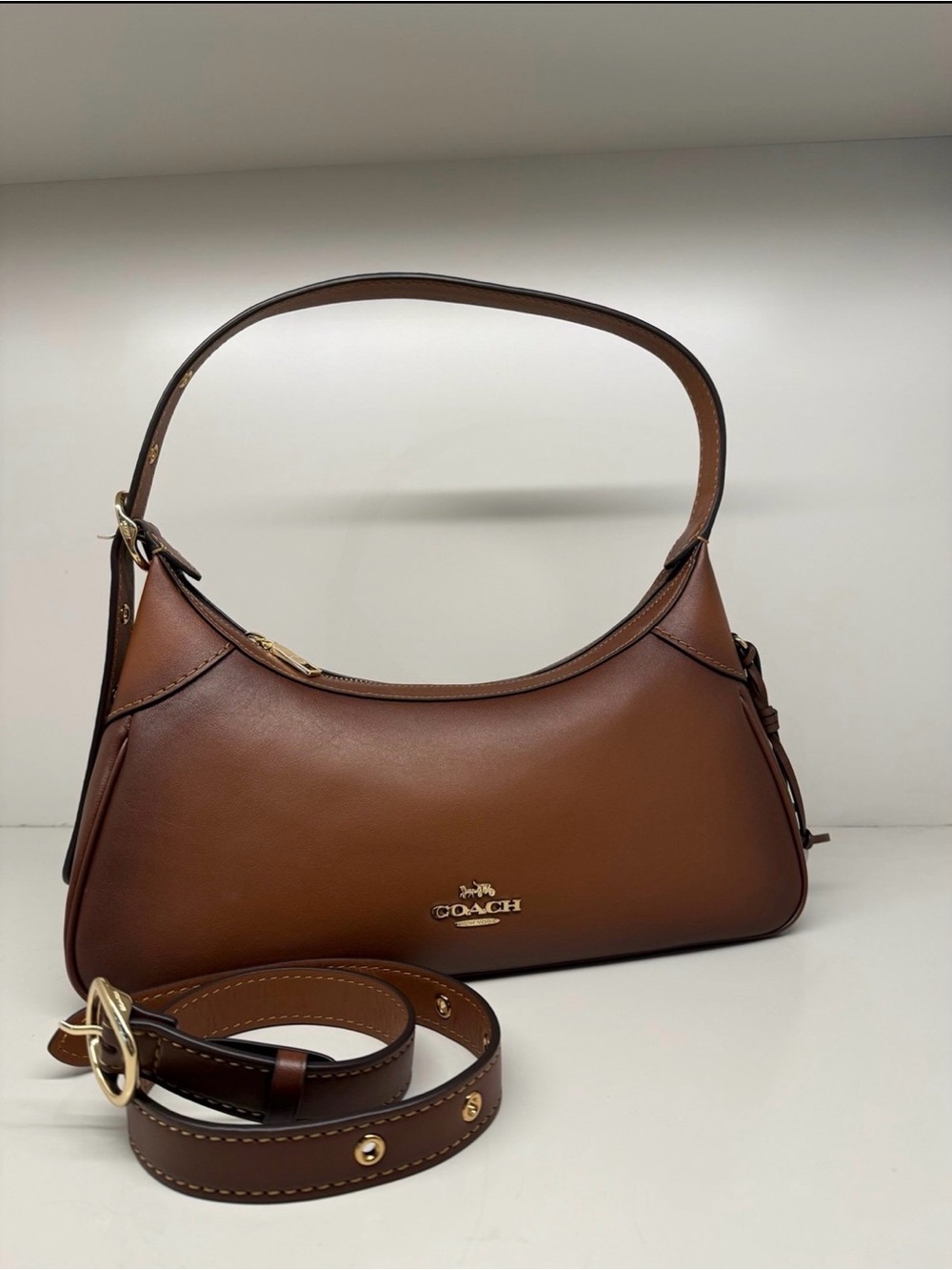 Coach Ella Small Shoulder Bag cdy38